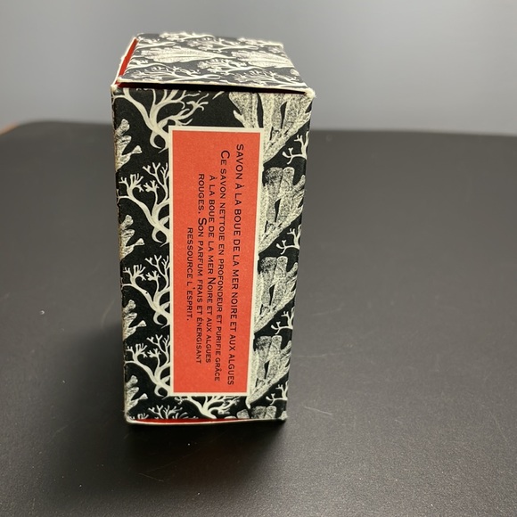 Crabtree & Evelyn Black Sea Mud - Picture 2 of 5